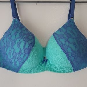 Worn once wireless Victoria's secret bra